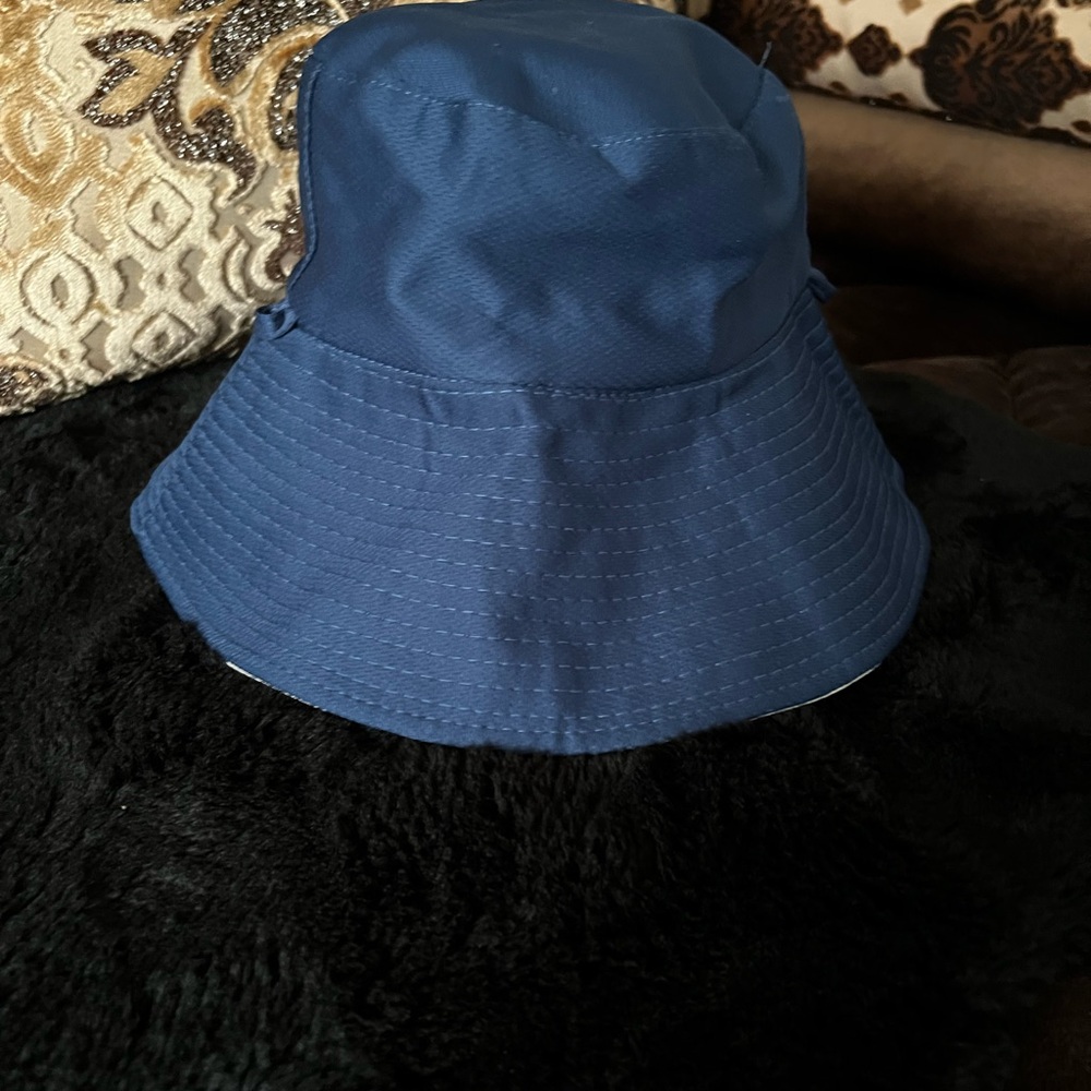 New hat - Picture 2 of 3